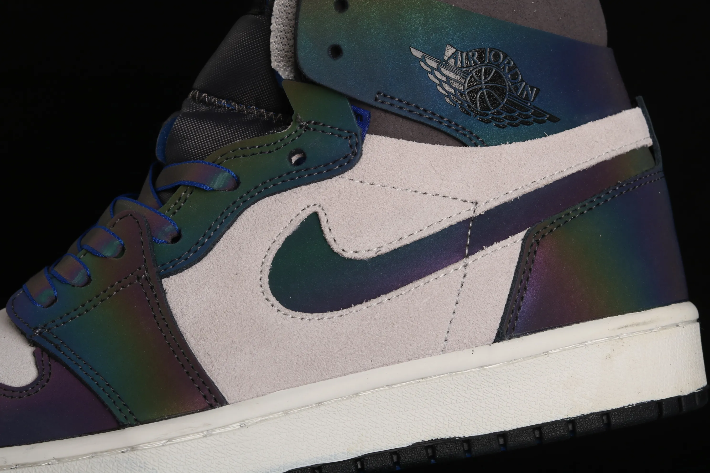 All categories Air Jordan Jordan series basketball shoes Air Jordan 1 High Z version LPL x Air Jordan 1 Zoom Comfort "Iridescent" AJ1 Joe 1 joint model League of Legends theme basketball shoes DD1453-001